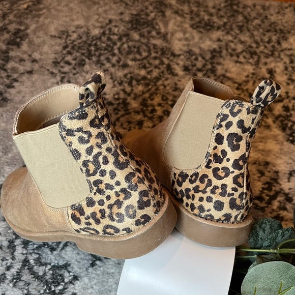 Seven Dials Beige+Cheetah Print Ankle Boots - Picture 5 of 8